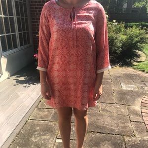 Printed shift dress with lace detail